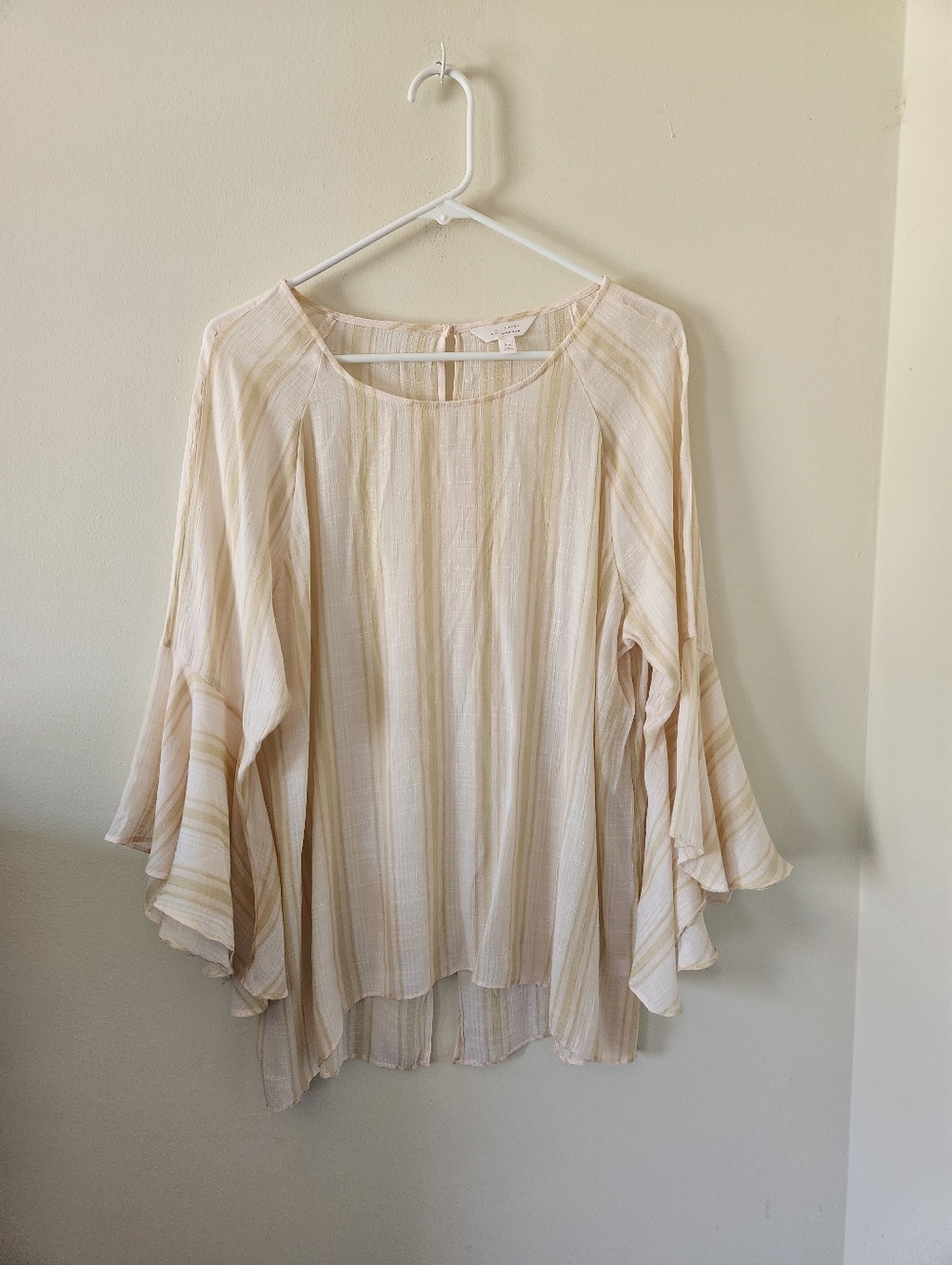 Lauren Conrad Tan Striped Flutter Sleeve Top - Picture 2 of 8